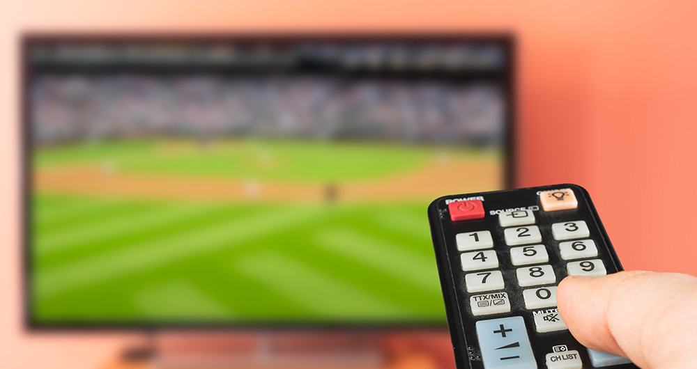 ネット配信サービスのプロ野球中継をテレビで視聴する方法